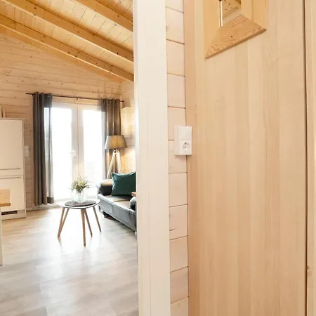 度假居 Seepark Ferienhaus Seelowe 28 *
