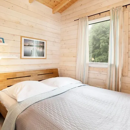 Seepark Ferienhaus Seelowe 28 *