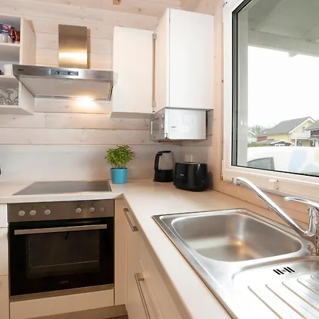 Seepark Ferienhaus Seelowe 28 *