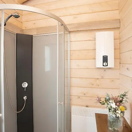 度假居 Seepark Ferienhaus Seelowe 28 *